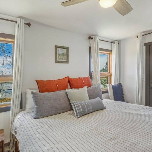 River Lake Front Condo