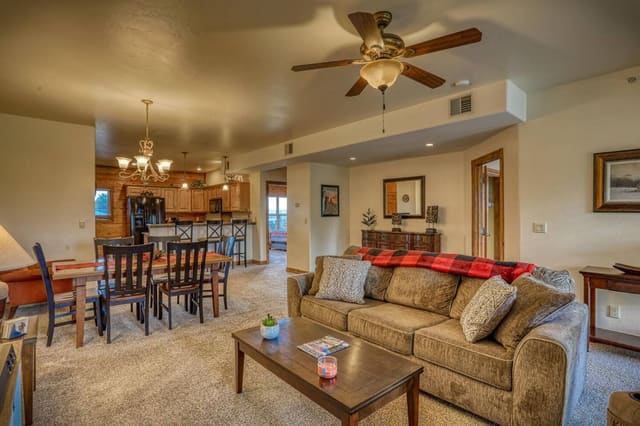 Golf Course Cozy | Pagosa Golf Course 2BR A/C