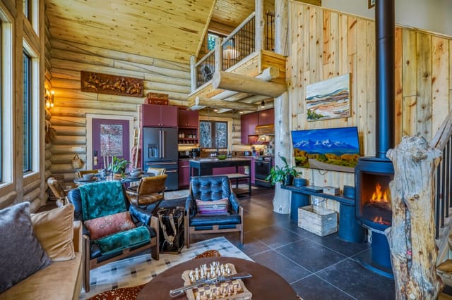 The Daisy | Pagosa Riverfront 2BR House