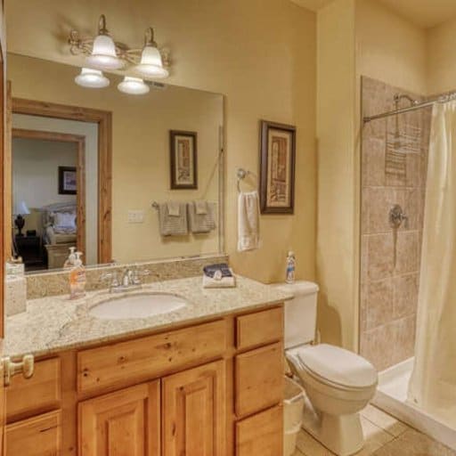 Bathroom - Stand up Shower