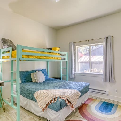 2nd Bedroom w/Queen bed and bunk bed above